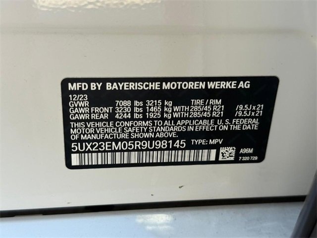 Used 2024 BMW X7 xDrive40i w/ Executive Package image 25