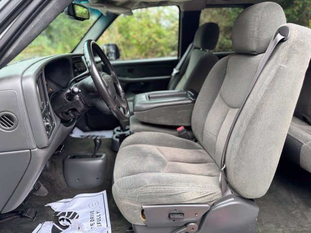 Used 2003 Chevrolet Silverado 2500 LS AWD/4WD image 10