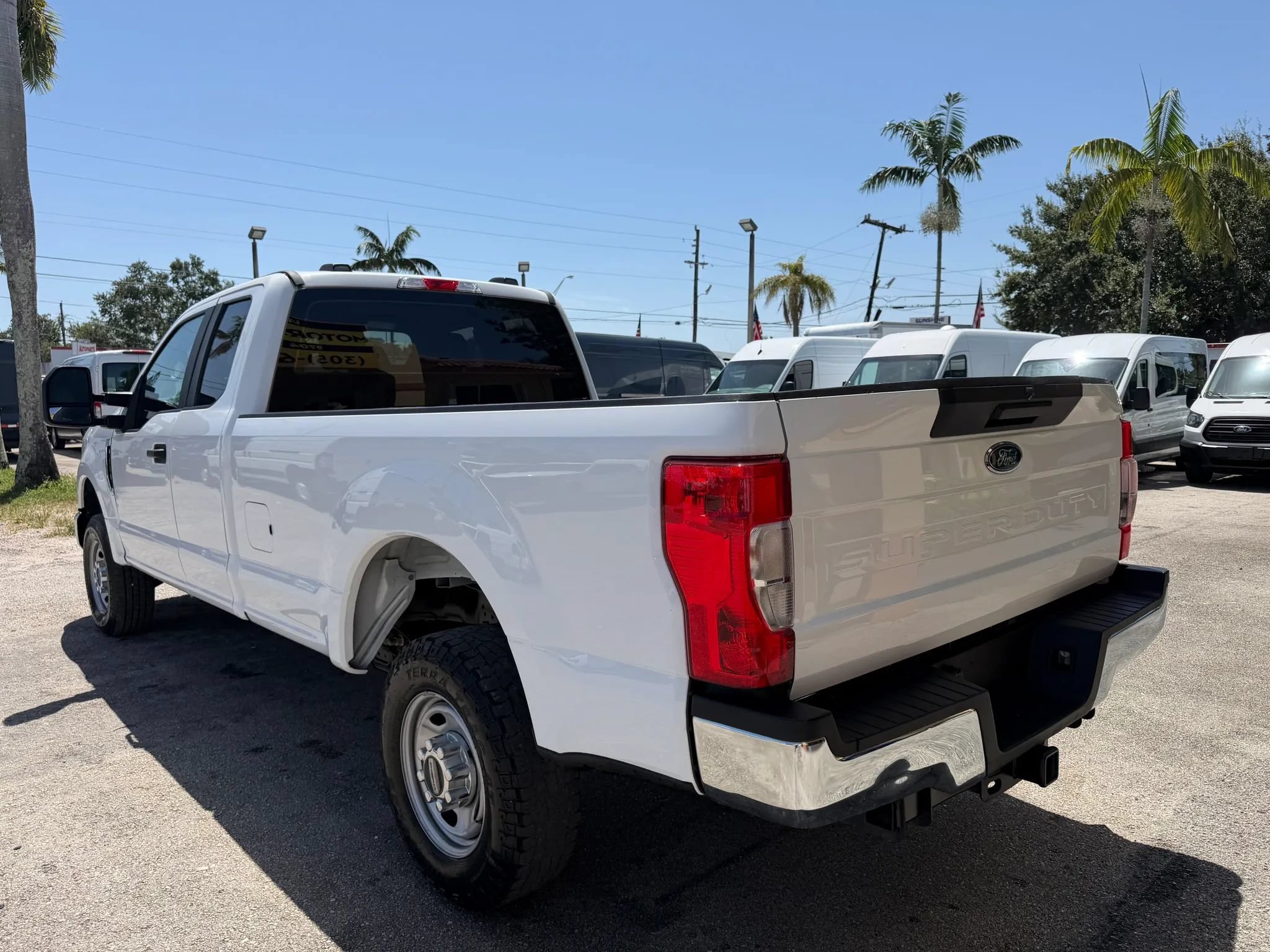 Used 2021 Ford F250 XL w/ Power Equipment Group AWD/4WD image 4