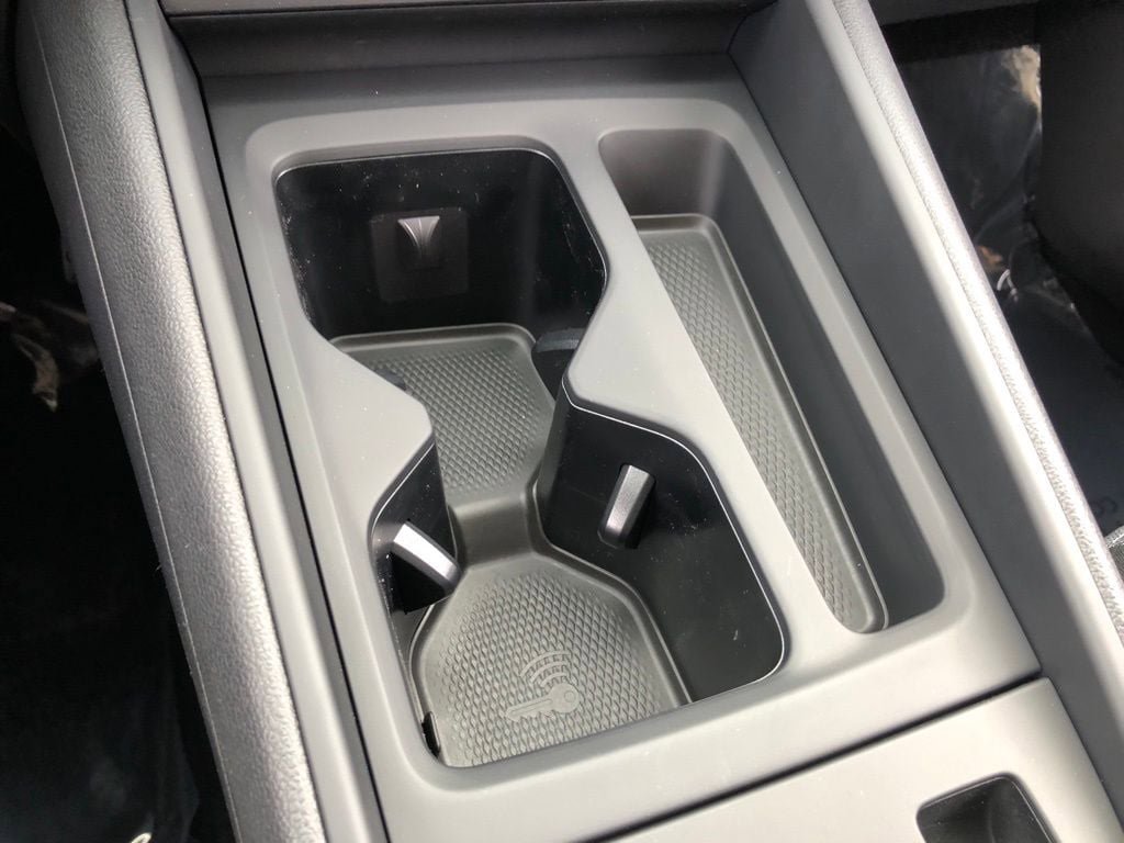 New 2026 Volkswagen Tiguan S AWD/4WD image 28