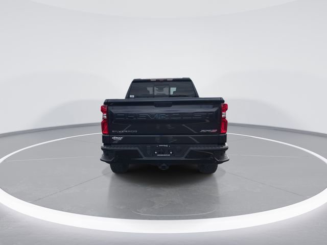 Used 2023 Chevrolet Silverado 1500 ZR2 w/ Technology Package AWD/4WD image 7