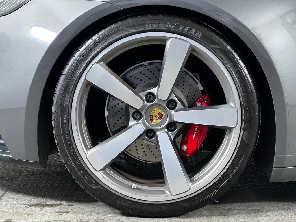 Certified 2020 Porsche 911 Carrera 4S image 16