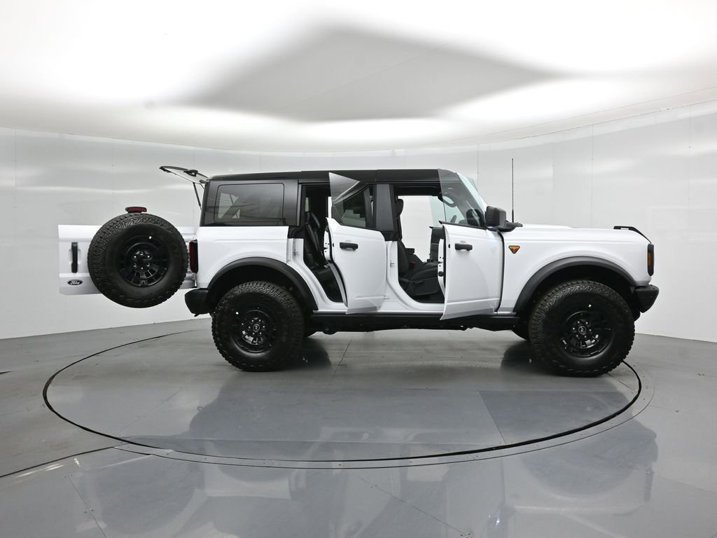 New 2026 Ford Bronco Badlands AWD/4WD image 4