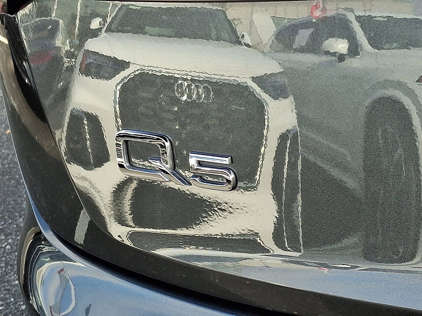 Certified 2025 Audi Q5 2.0T Premium Plus image 33