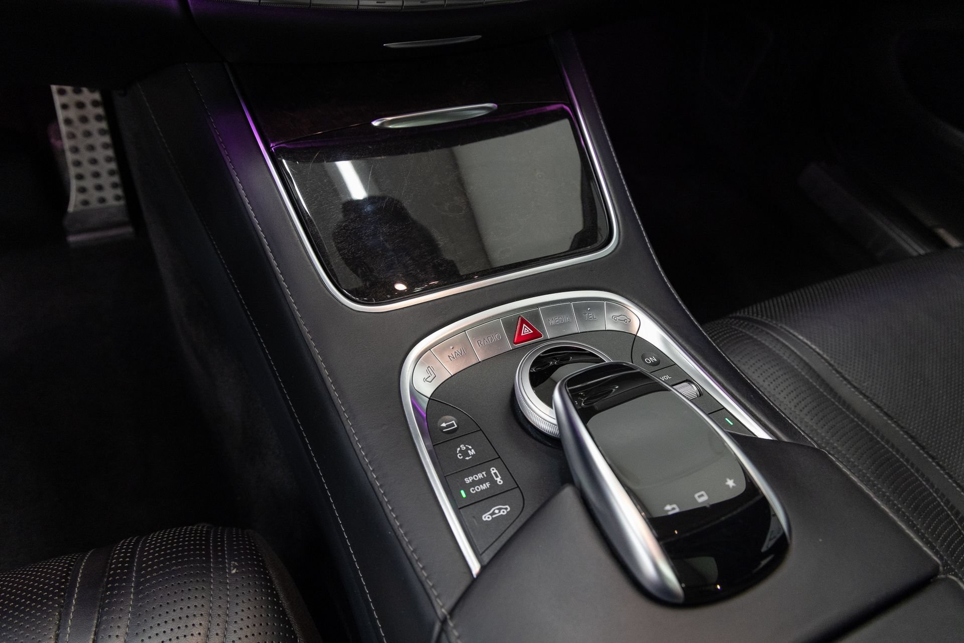 Used 2015 Mercedes-Benz S 63 AMG 4MATIC Sedan w/ Driver Assistance Package image 20