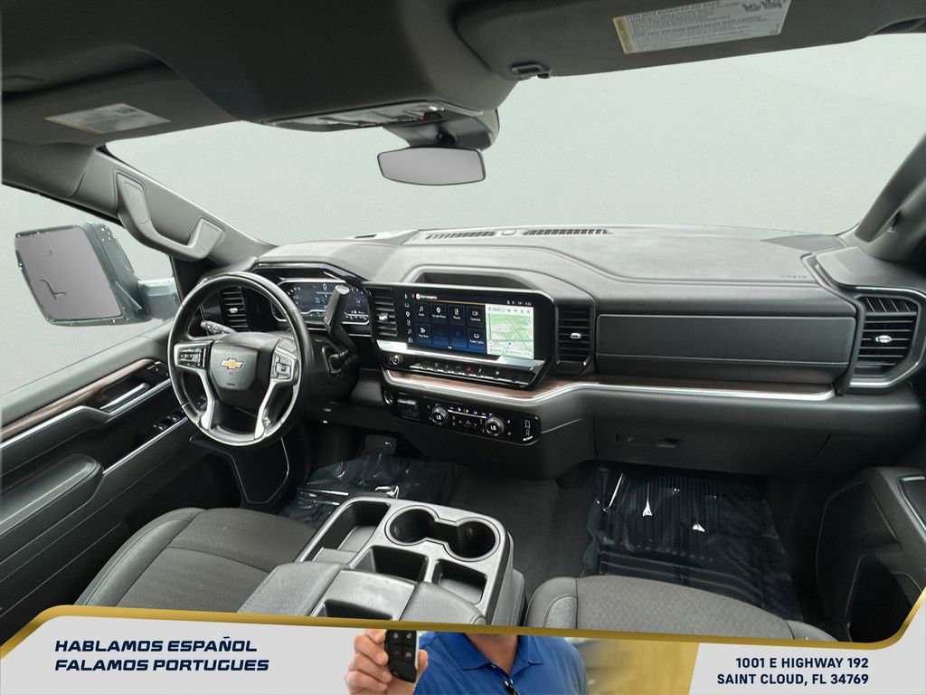 Used 2025 Chevrolet Silverado 2500 LT w/ Convenience Package image 33