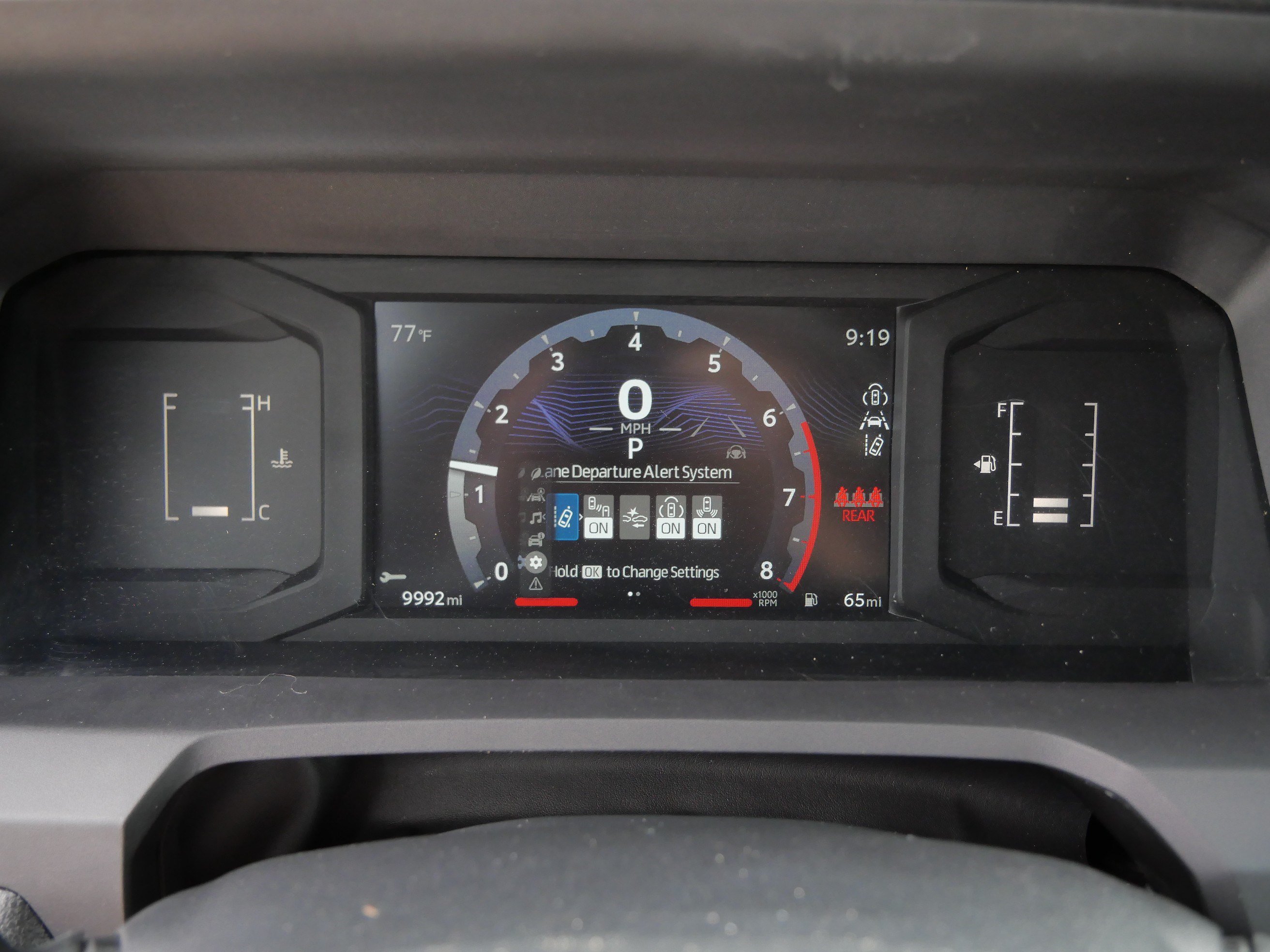 Certified 2024 Toyota Tacoma SR5 AWD/4WD image 22