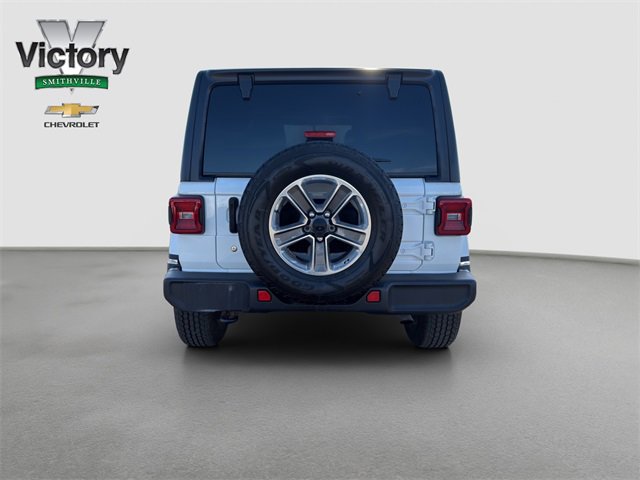 Used 2018 Jeep Wrangler Unlimited Sahara w/ Uconnect 4C Nav & Sound Group image 5