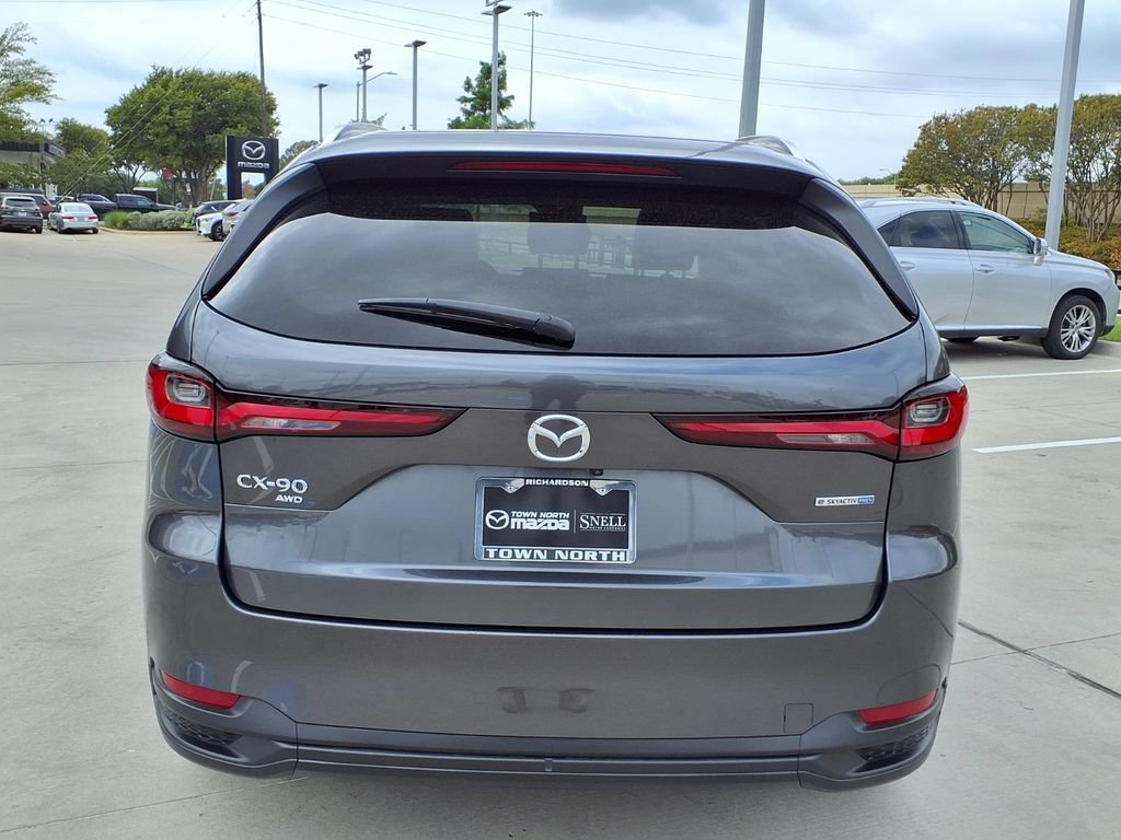 Used 2024 MAZDA CX-90 Plug-In Hybrid w/ Preferred AWD/4WD image 4