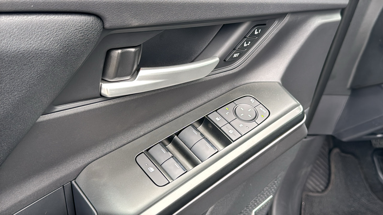 New 2027 Subaru Uncharted AWD image 15