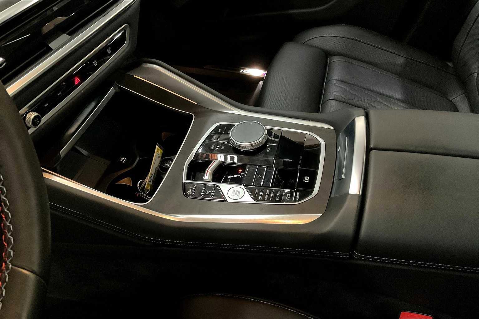 Used 2025 BMW X6 M60i image 20