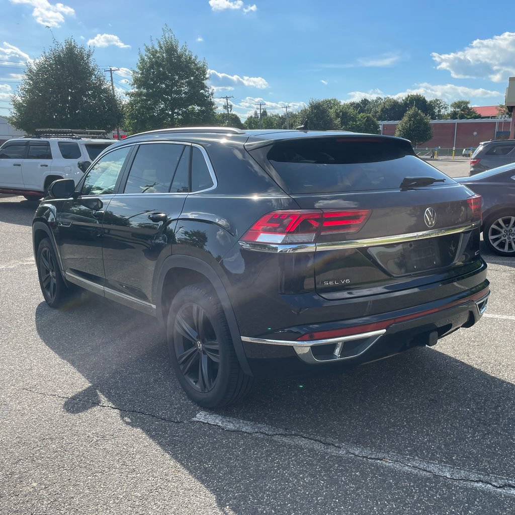 Used 2022 Volkswagen Atlas Cross Sport SEL R-Line AWD/4WD image 4