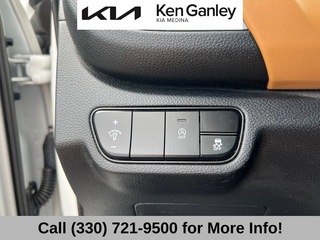 Certified 2024 Kia Seltos EX FWD image 30