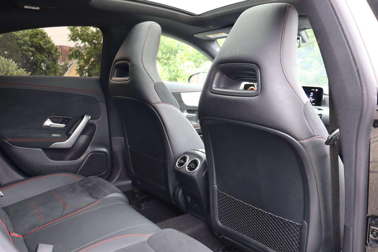 Used 2023 Mercedes-Benz CLA 250 4MATIC w/ AMG Line image 19