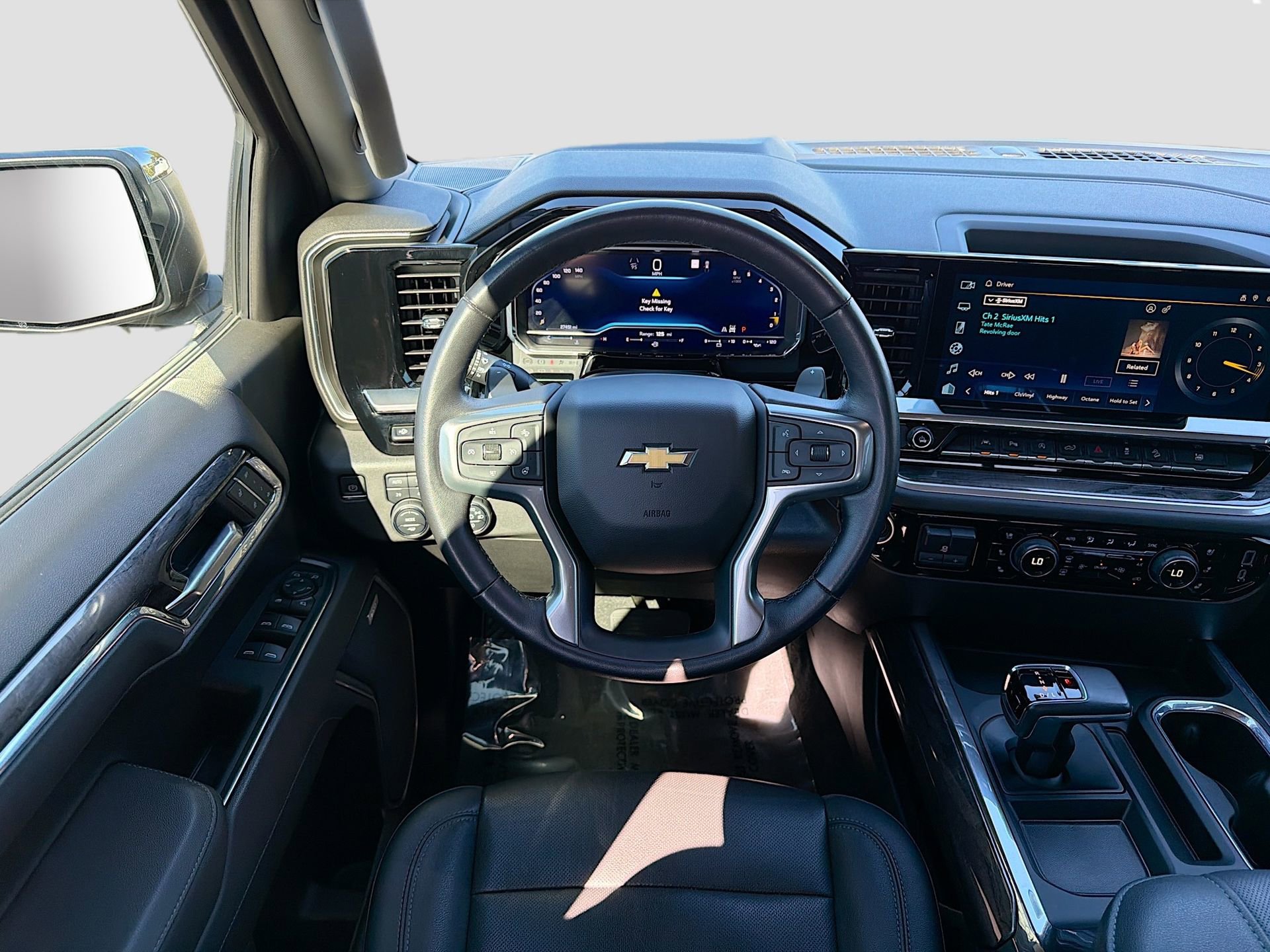 Used 2022 Chevrolet Silverado 1500 LTZ w/ LTZ Premium Package image 17