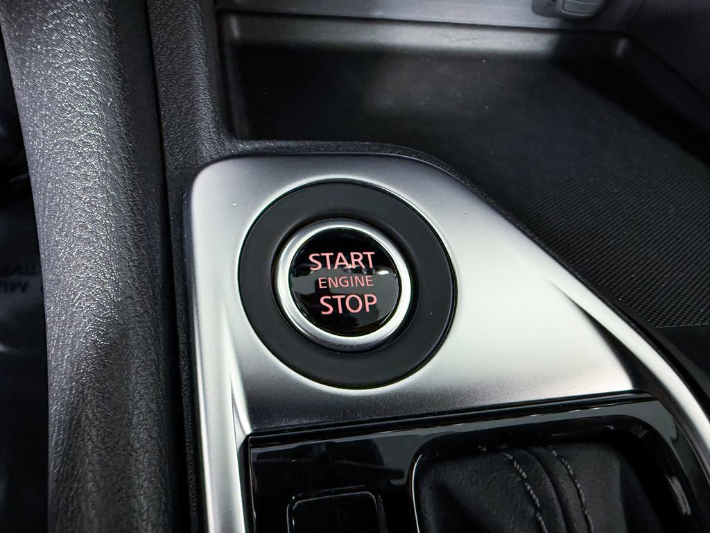 Certified 2025 Nissan Sentra SV image 19