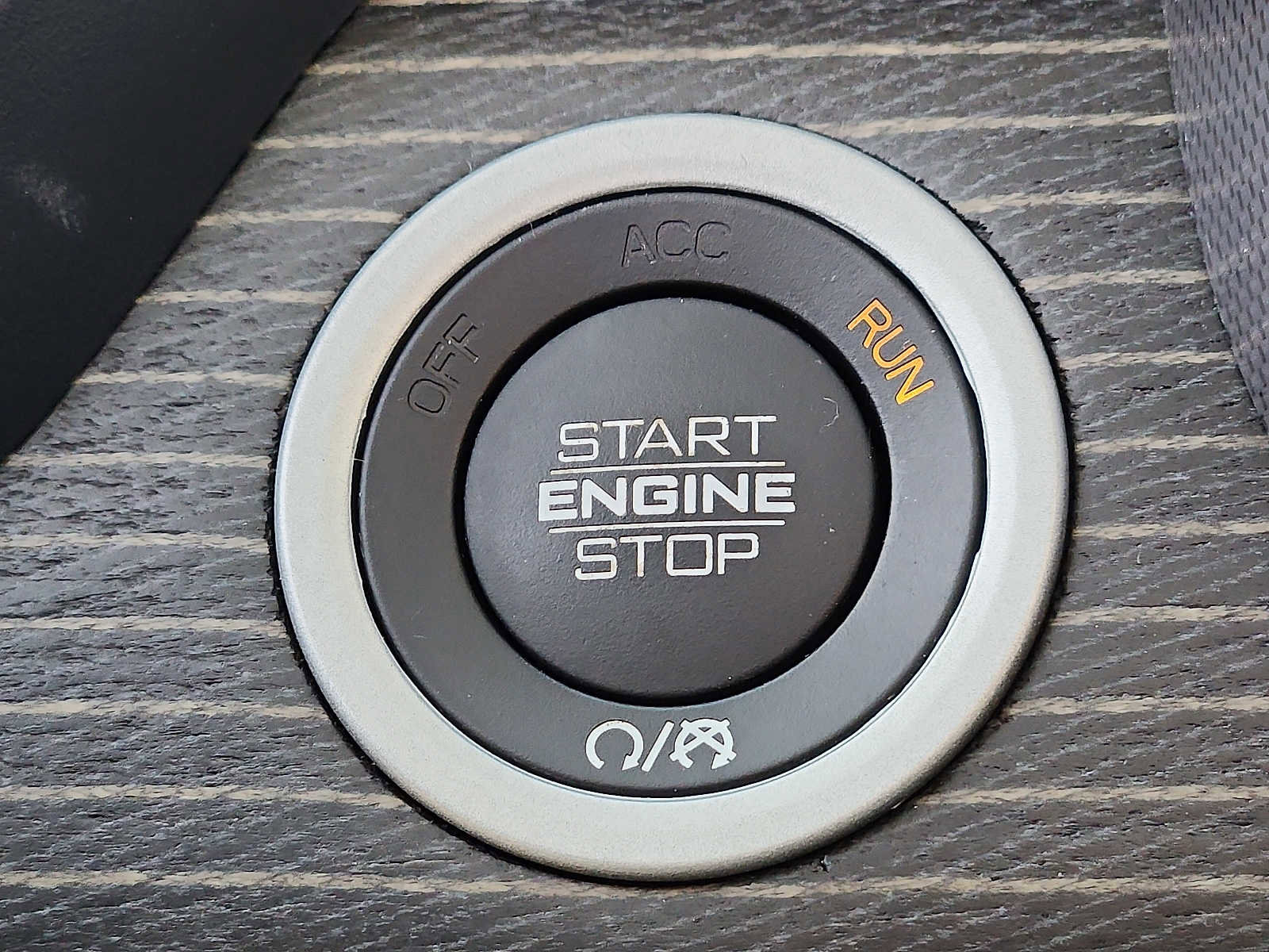 Certified 2019 RAM 1500 Limited image 23