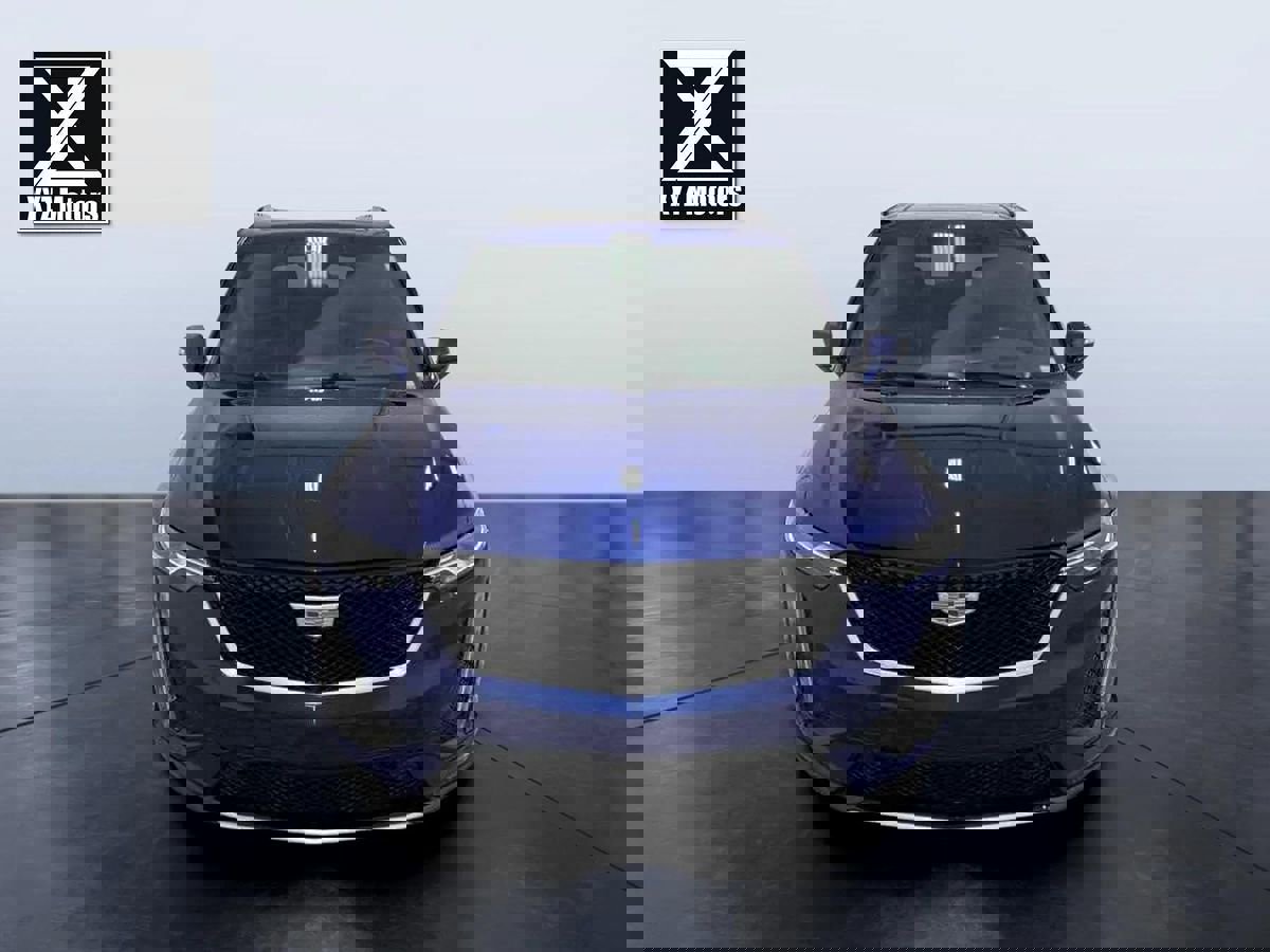 Used 2024 Cadillac XT6 Sport w/ Technology Package image 8