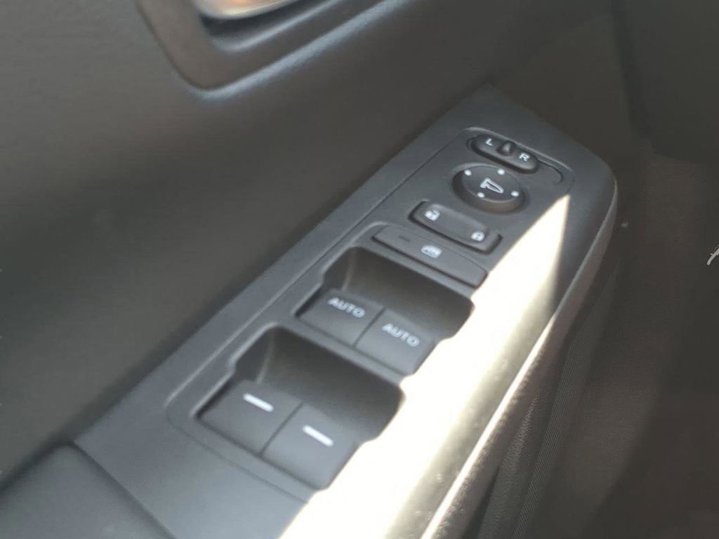 Used 2023 Honda CR-V EX image 24