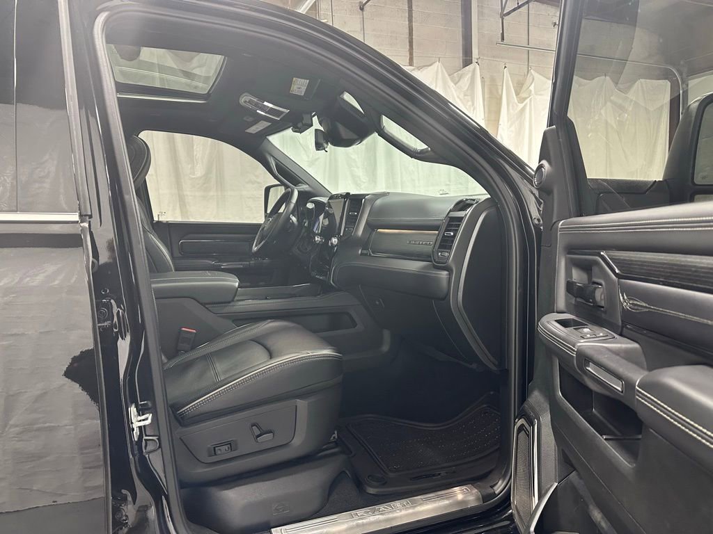 Used 2024 RAM 2500 Limited image 54