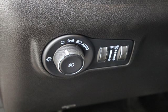 Used 2023 Jeep Compass Limited AWD/4WD image 22