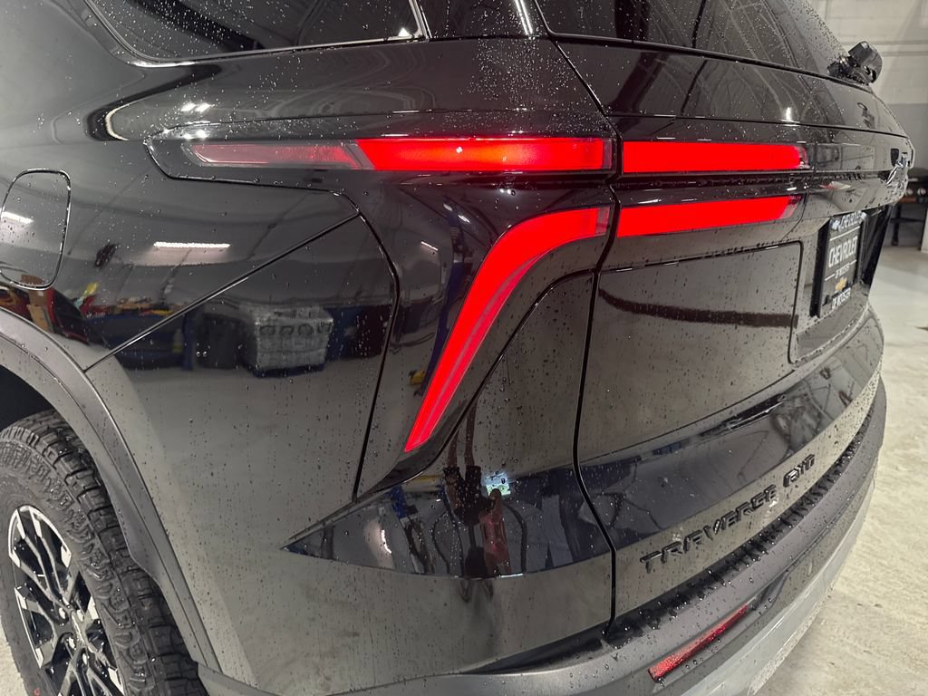 New 2026 Chevrolet Traverse Z71 w/ Driver Confidence Package AWD/4WD image 59