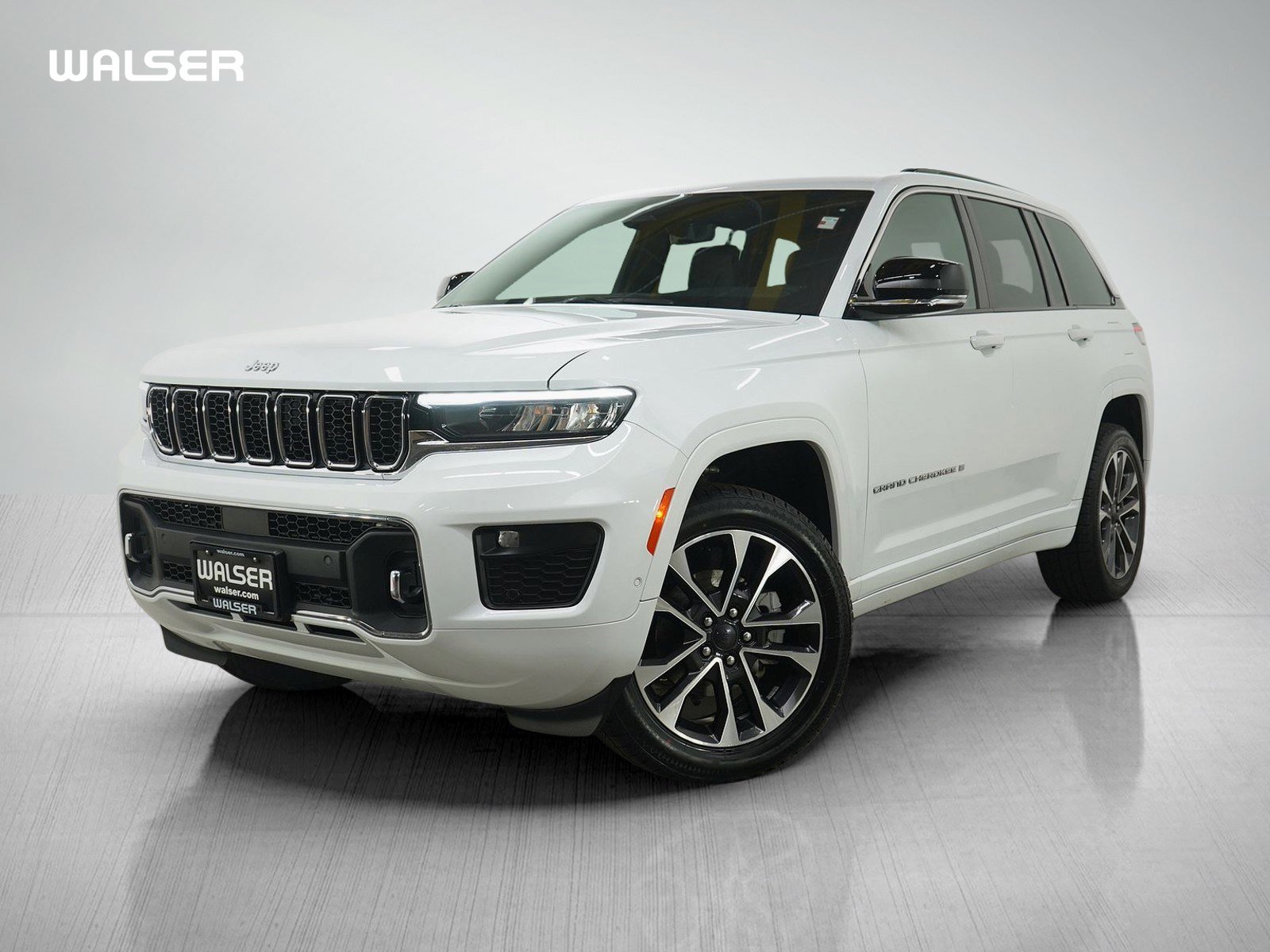 Used 2024 Jeep Grand Cherokee Overland w/ Luxury Tech Group IV