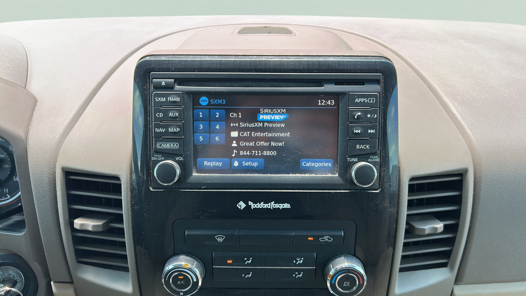 Used 2015 Nissan Titan SV w/ SV Value Truck Package RWD image 20