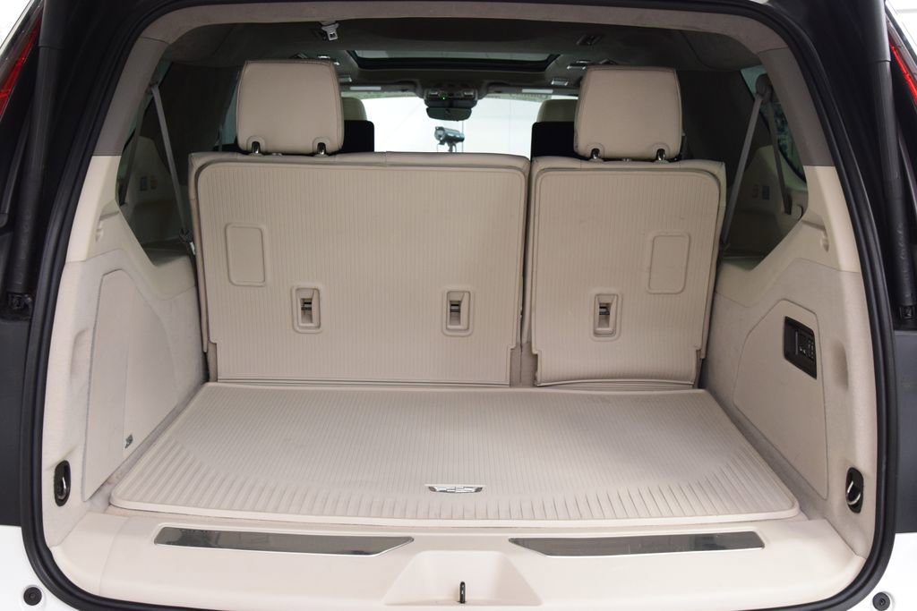 Used 2024 Cadillac Escalade ESV Sport Platinum w/ LPO, ONYX Package AWD/4WD image 24