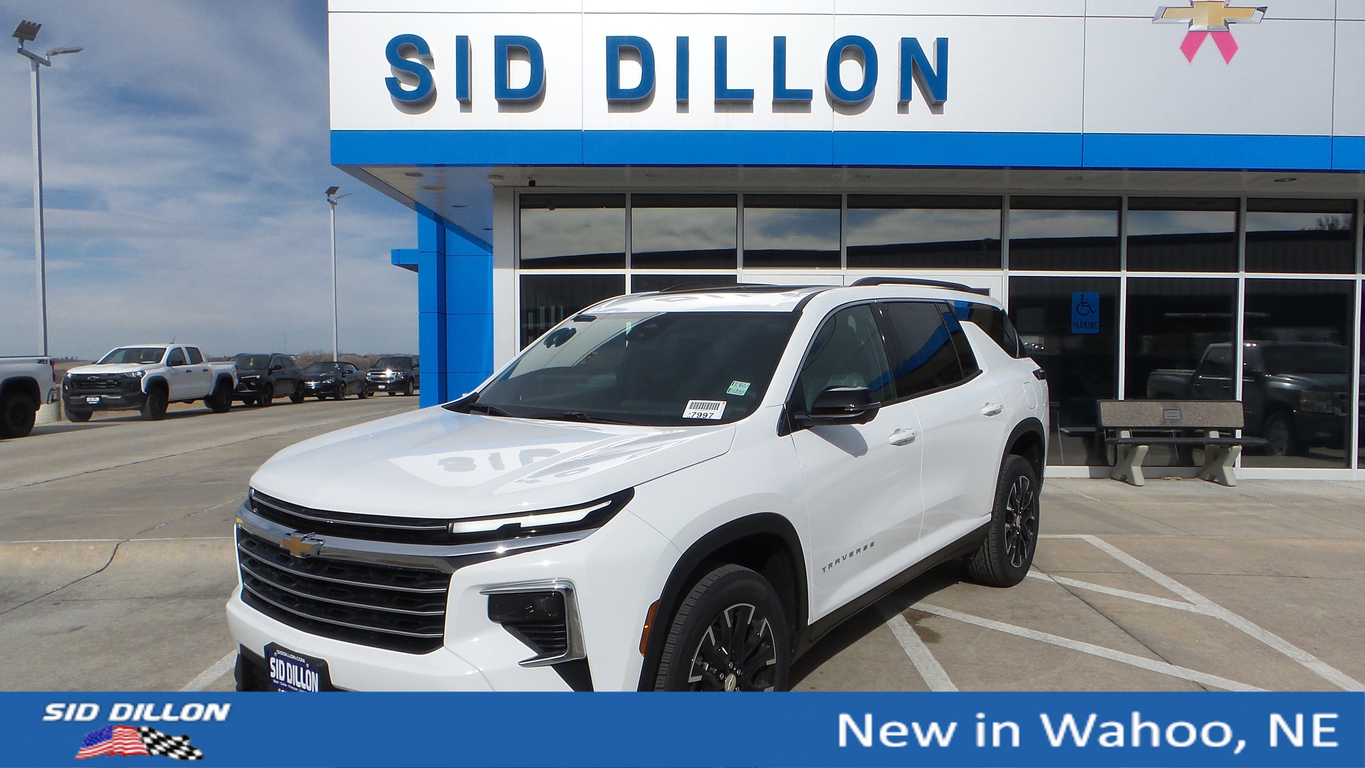 New 2026 Chevrolet Traverse LT w/ Sun and Wheel Package