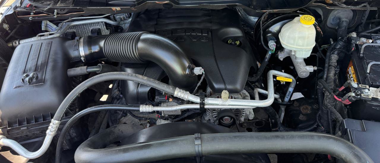Used 2016 RAM 1500 Laramie AWD/4WD image 6
