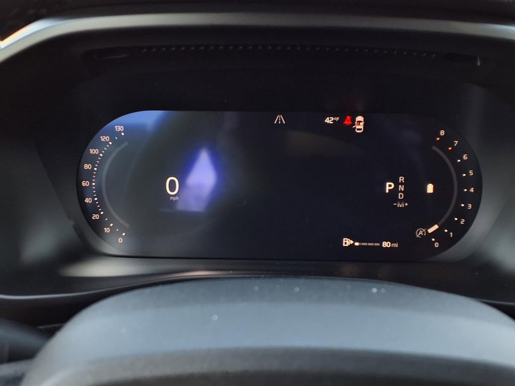 New 2026 Volvo XC40 B5 Plus w/ Climate Package AWD/4WD image 12