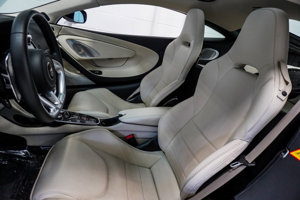 Used 2021 McLaren GT image 7