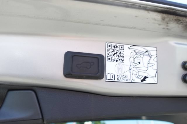 Certified 2022 Toyota RAV4 Limited FWD image 33
