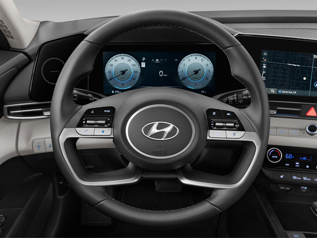 Used 2024 Hyundai Elantra Limited image 8