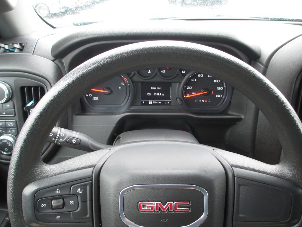 Used 2025 GMC Sierra 3500 Pro w/ Convenience Package image 24