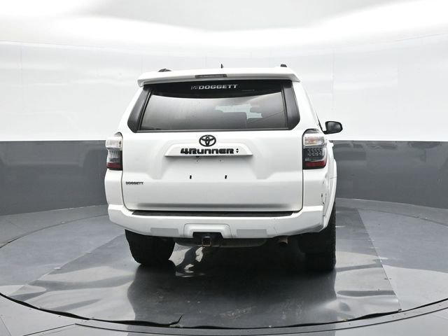 Used 2022 Toyota 4Runner SR5 image 11