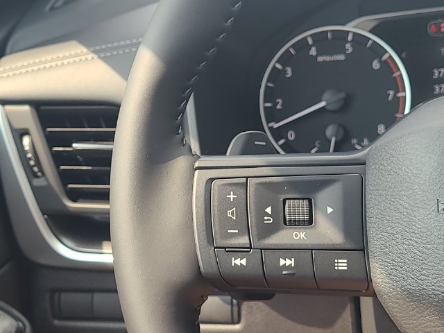 New 2026 Nissan Rogue Dark Armor AWD/4WD image 16