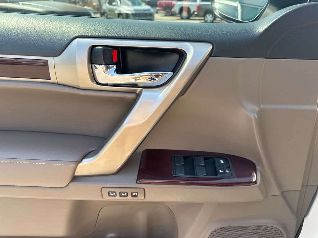 Used 2019 Lexus GX 460 AWD/4WD image 11