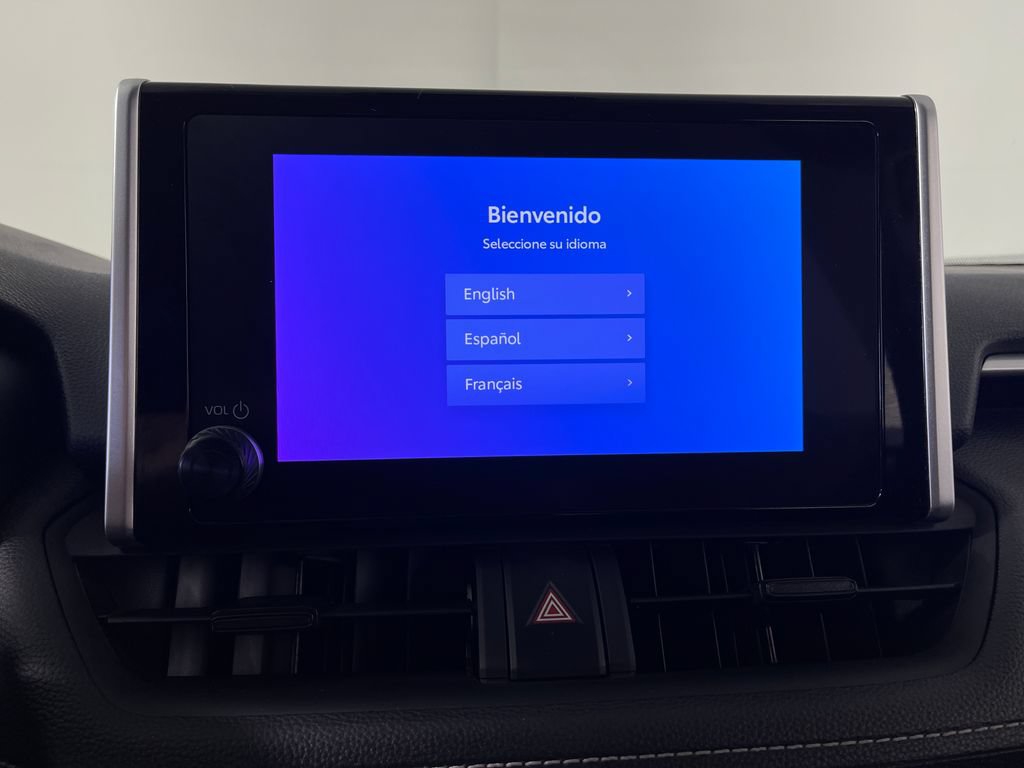 Certified 2025 Toyota RAV4 XLE FWD image 20