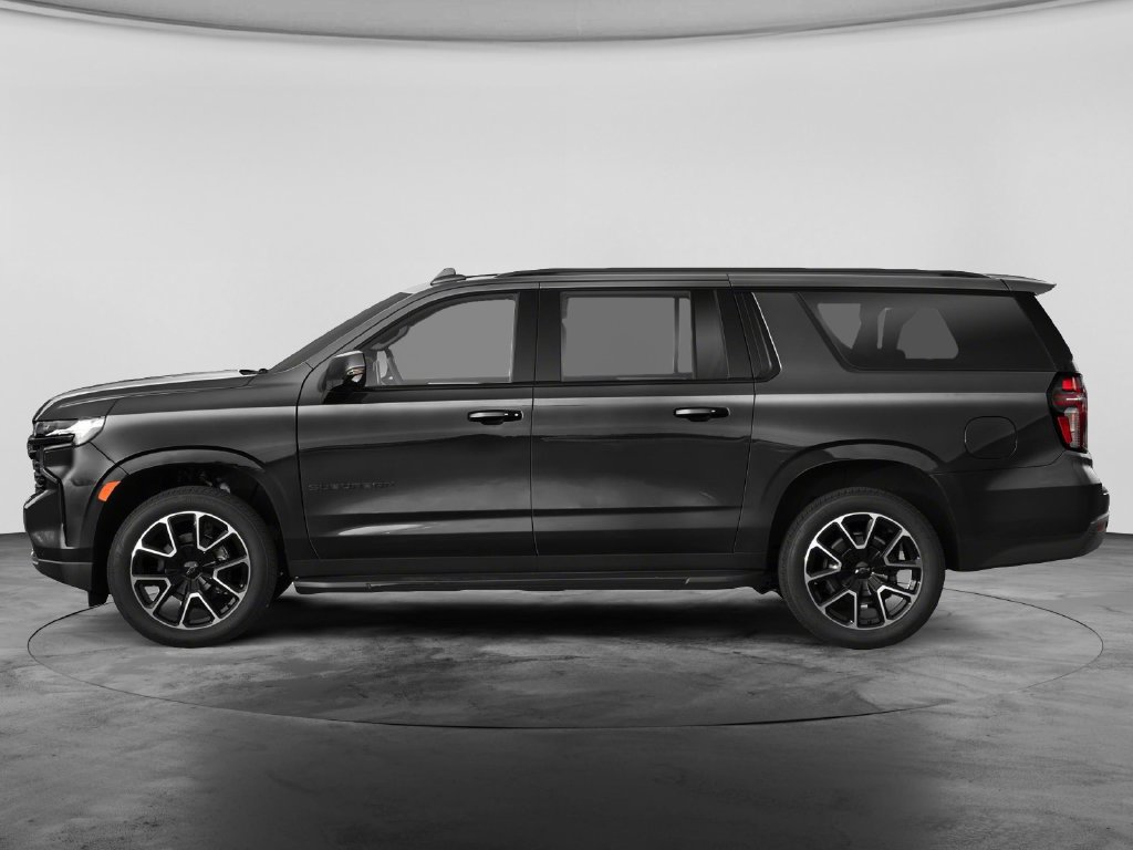 Used 2022 Chevrolet Suburban RST w/ Sport Performance Package AWD/4WD image 4