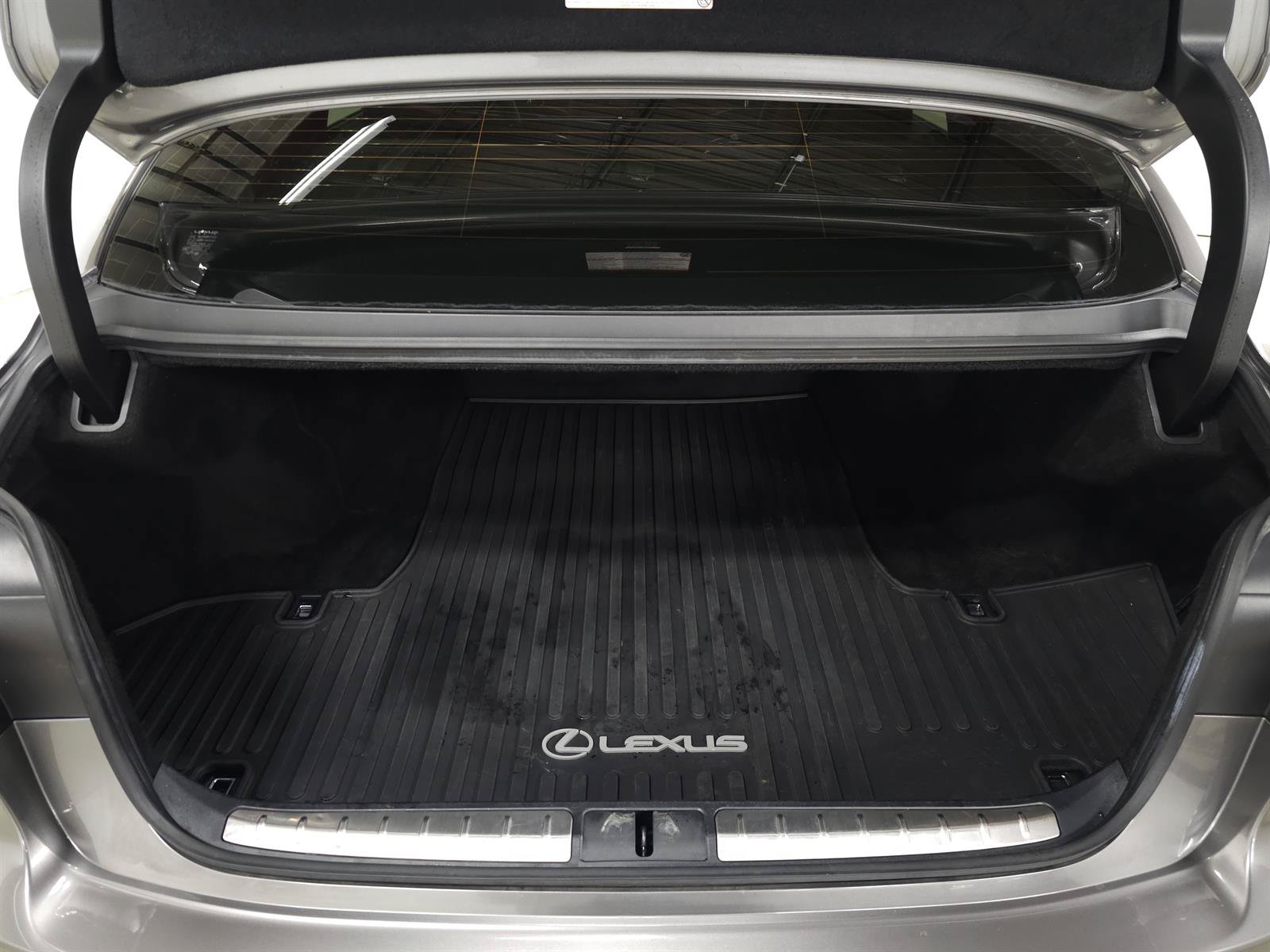 Used 2021 Lexus LS 500 AWD w/ Luxury Package image 8