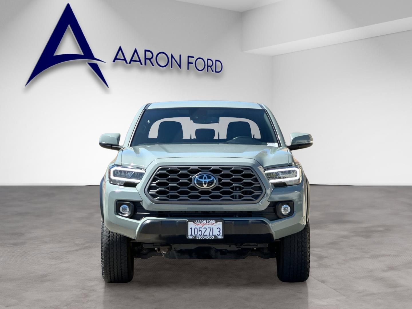 Used 2022 Toyota Tacoma TRD Off-Road w/ Technology Package image 9