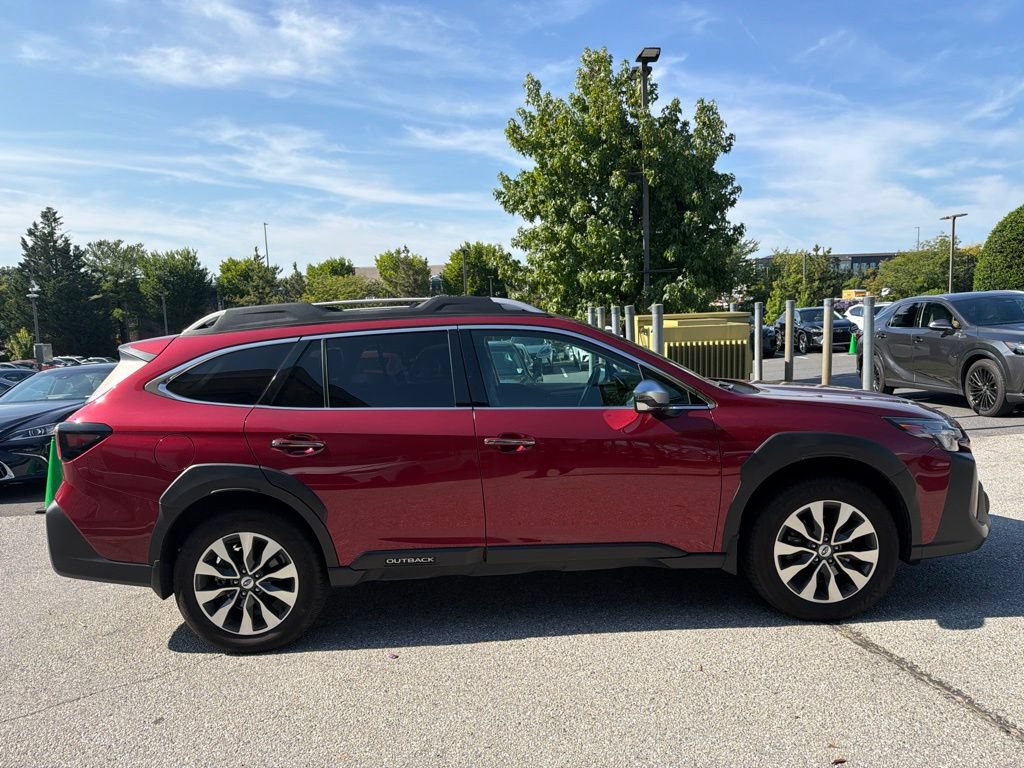 Used 2025 Subaru Outback Touring XT AWD/4WD image 12
