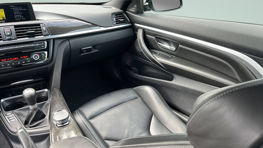 Used 2015 BMW M4 Coupe RWD image 12
