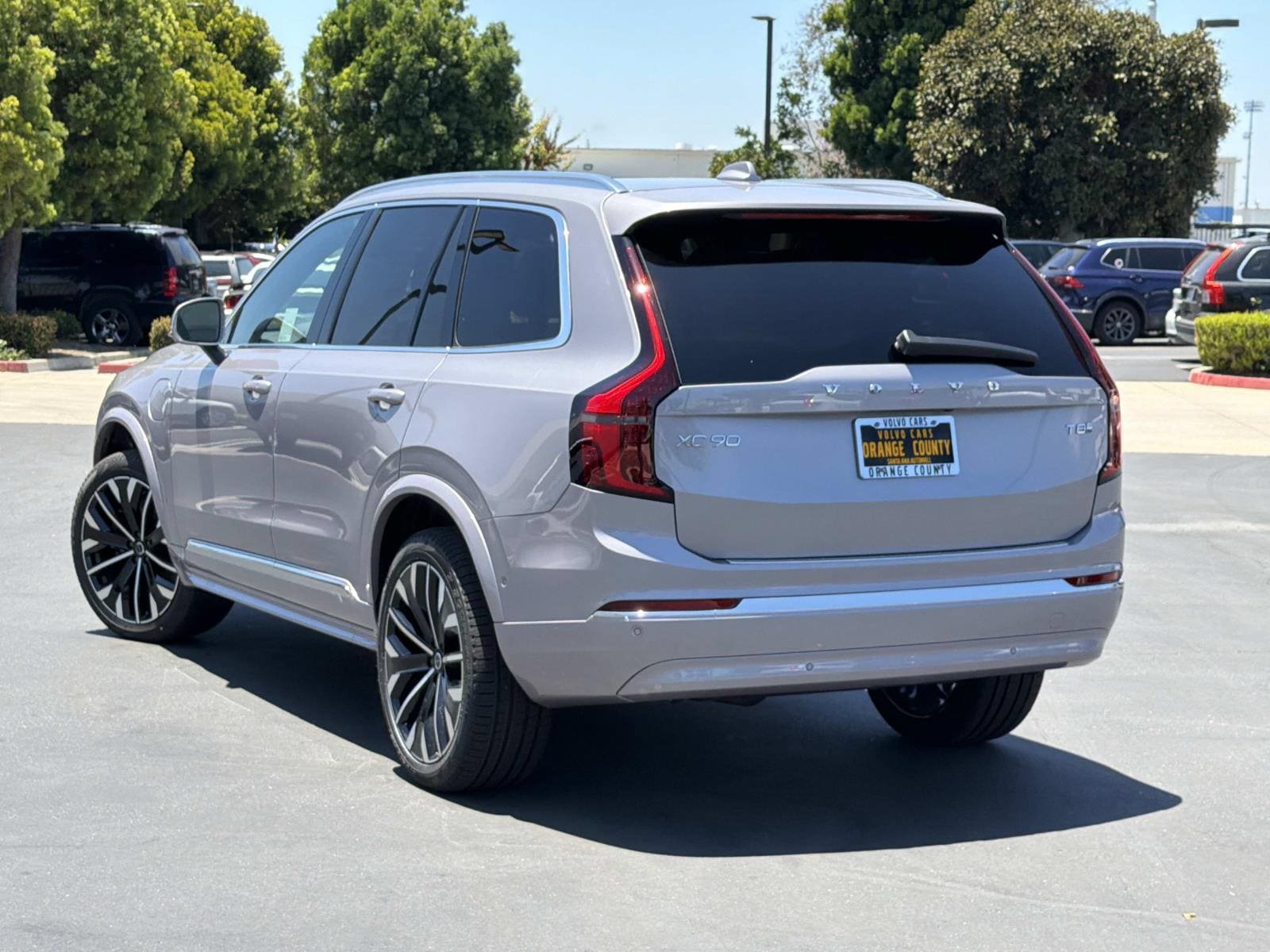 New 2026 Volvo XC90 T8 Plus AWD/4WD image 5