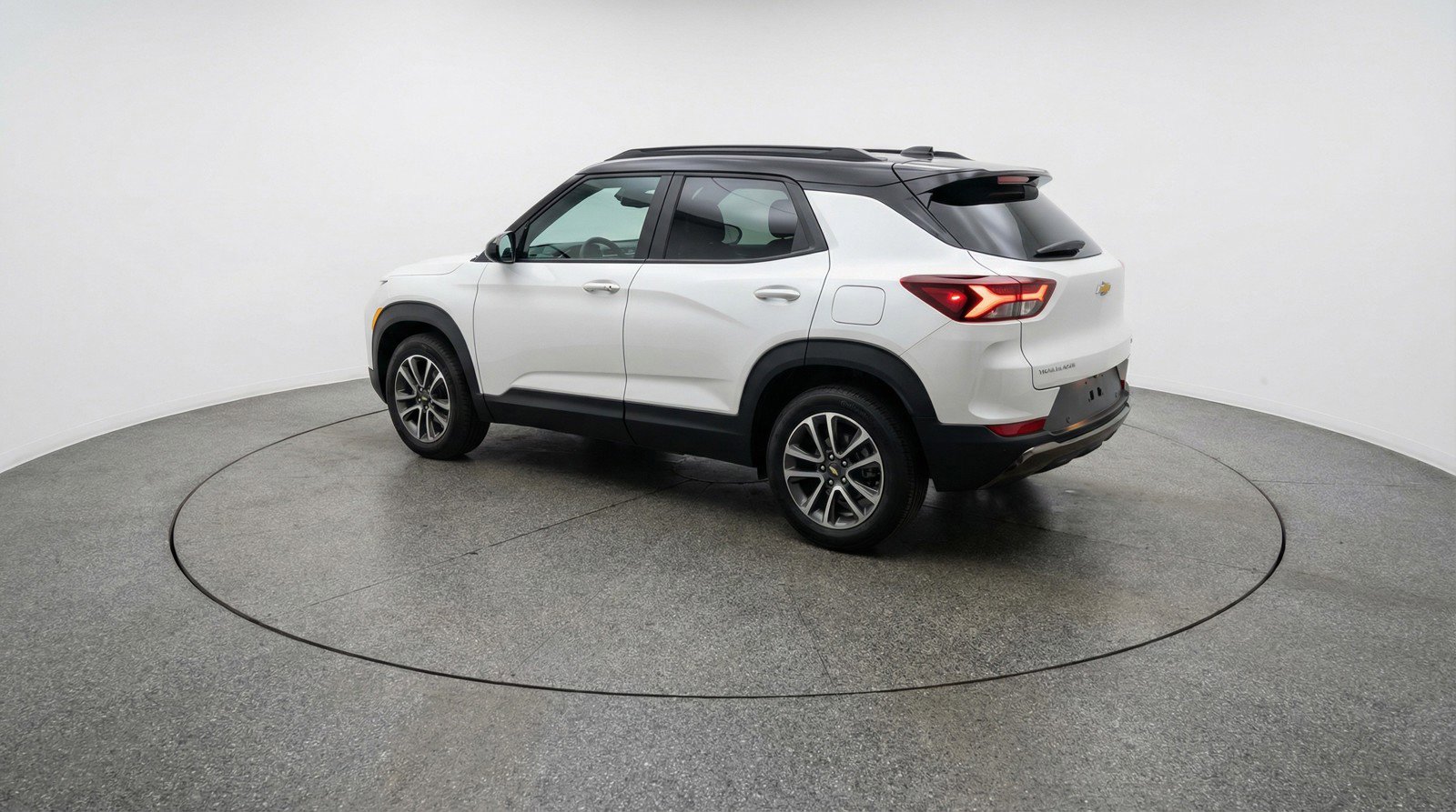 Used 2025 Chevrolet TrailBlazer LT image 6