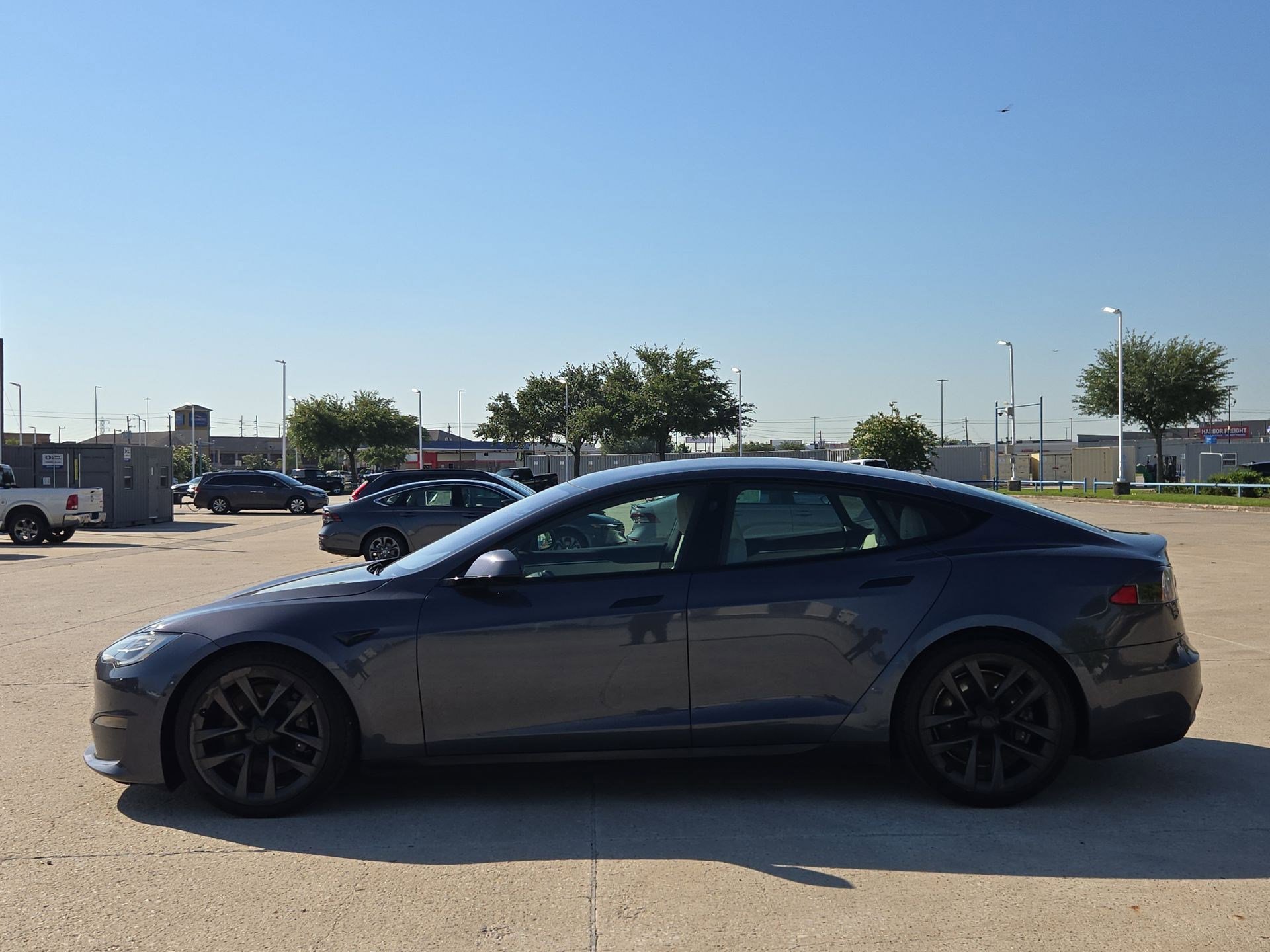 Used 2021 Tesla Model S Plaid AWD/4WD image 7
