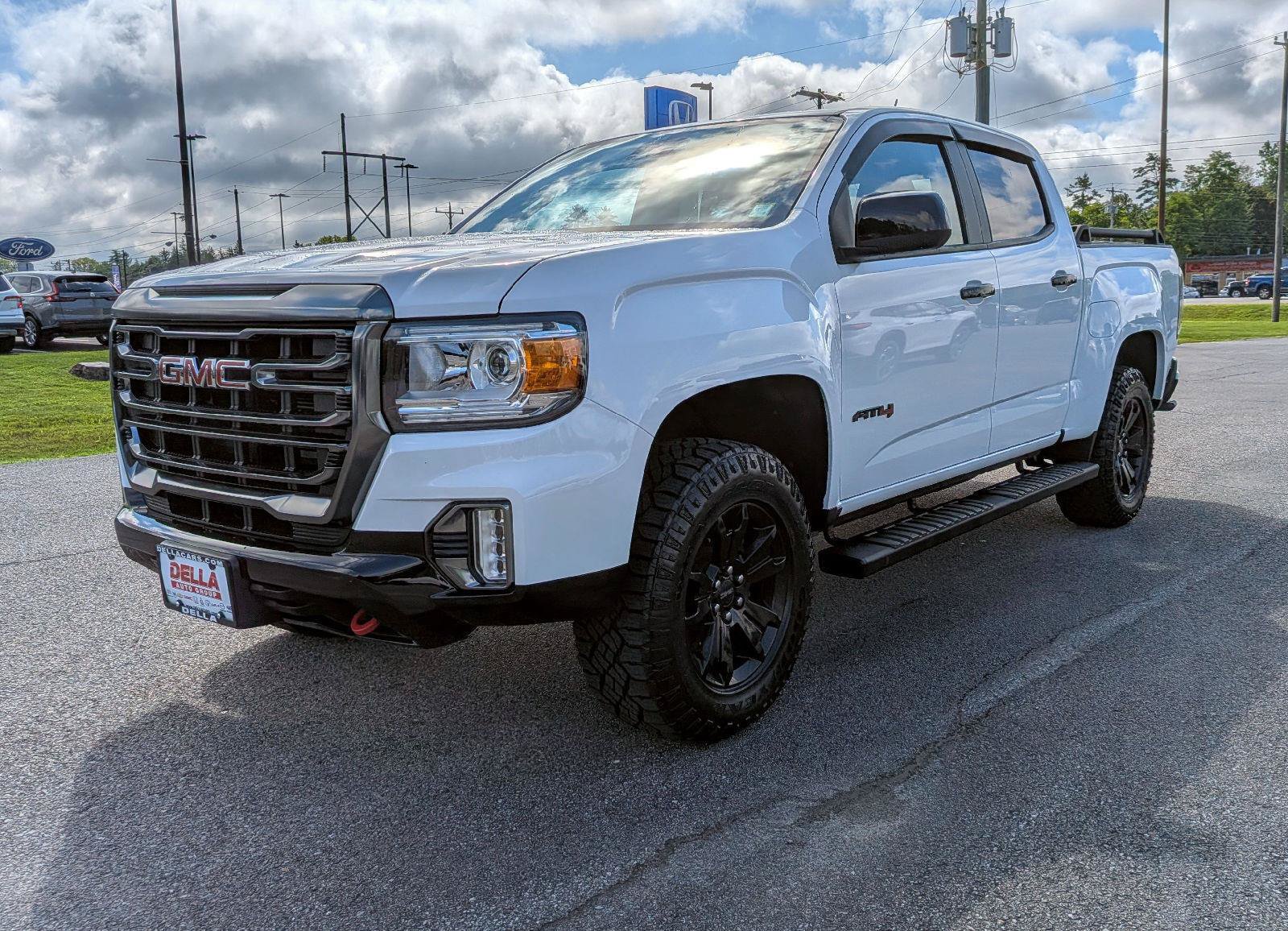 Used 2022 GMC Canyon AT4 AWD/4WD image 3