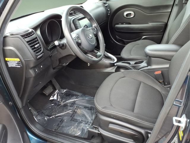 Used 2019 Kia Soul + FWD image 11